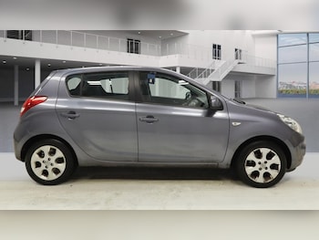 Used Hyundai i20 2012 for sale - 76514375: Photo