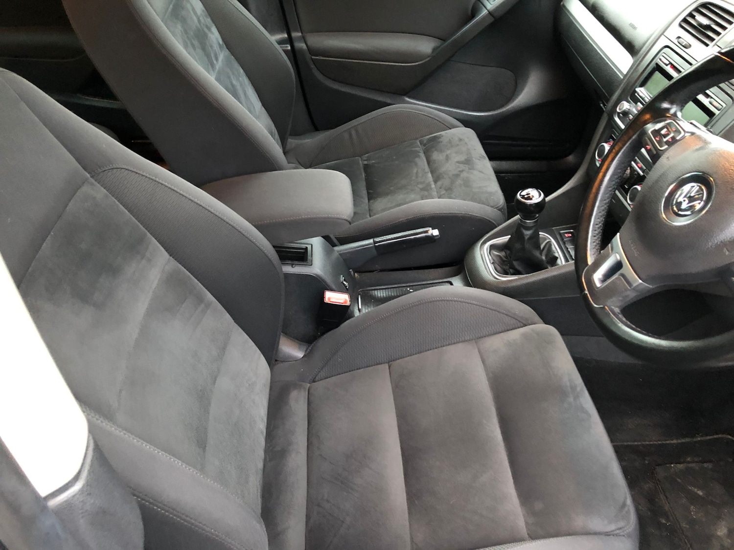 Used Volkswagen Golf 2010 for sale - 77179529: Photo 15