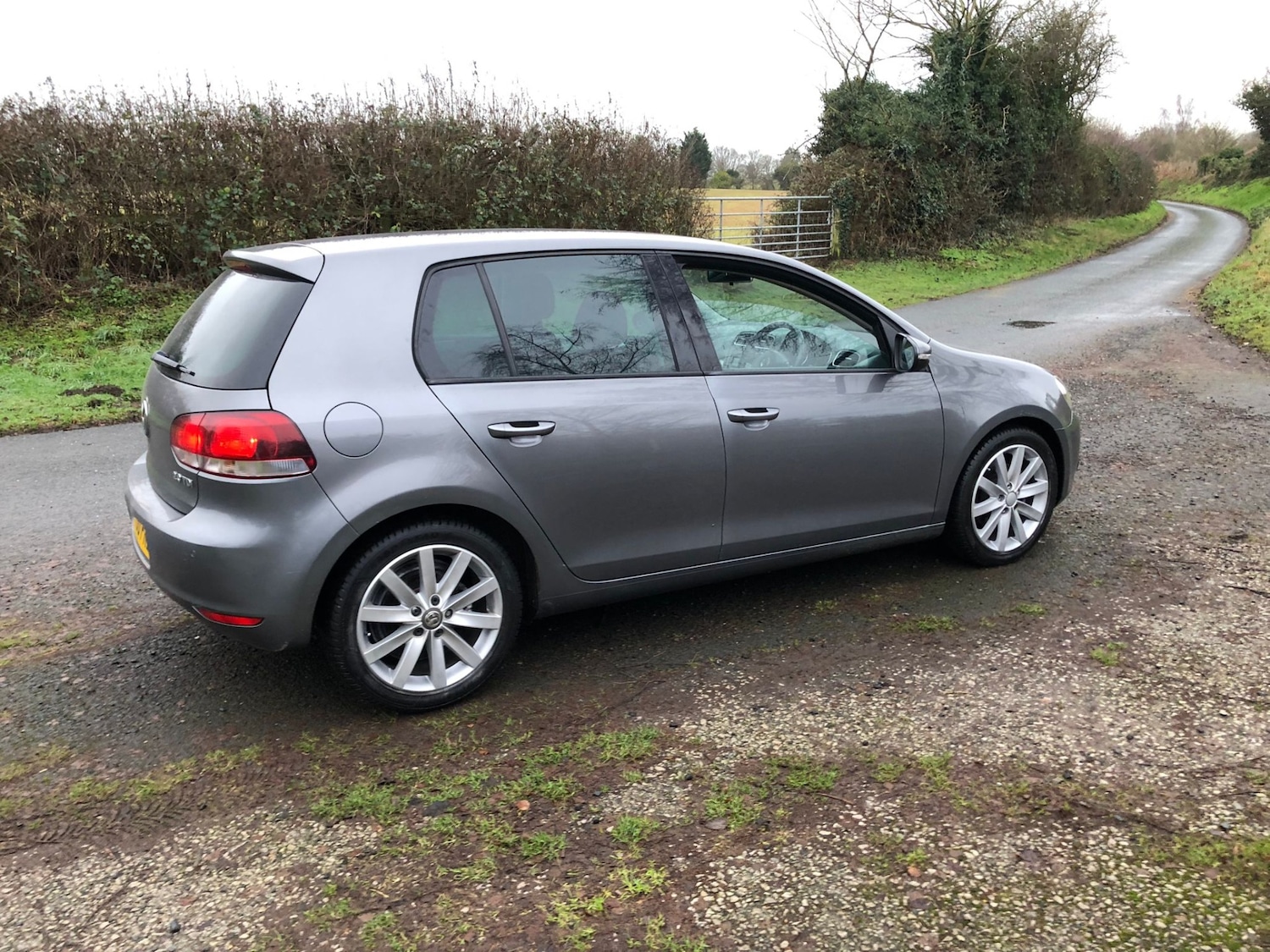 Used Volkswagen Golf 2010 for sale - 77179529: Photo 4