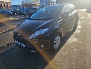 Used Ford Fiesta 2011 for sale - 76777361: Photo