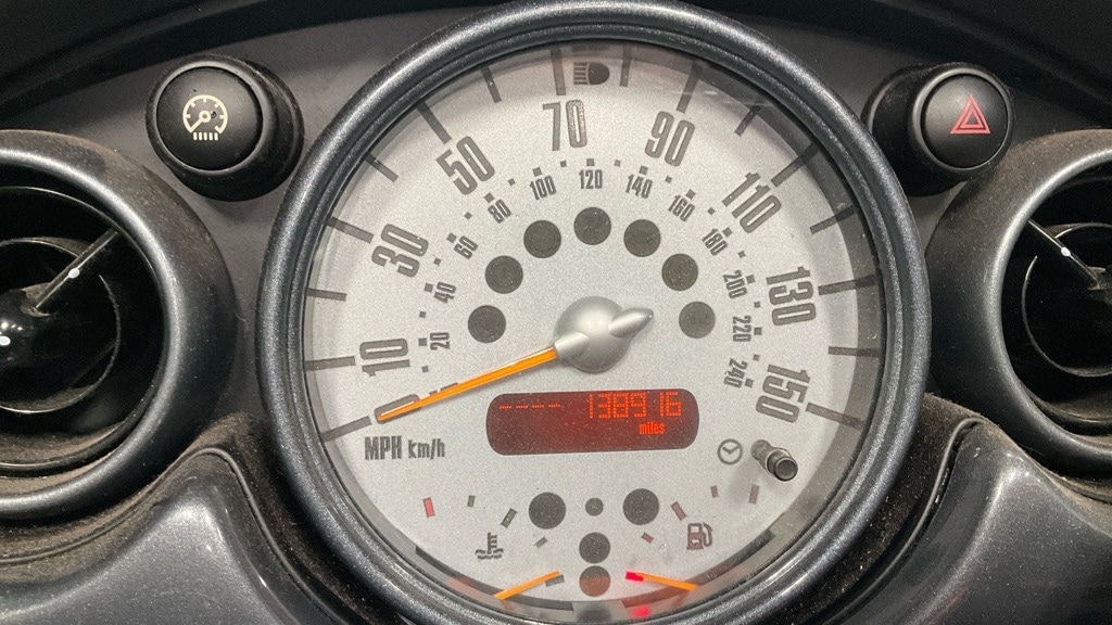 Used MINI Convertible 2005 for sale - 77277693: Photo 11