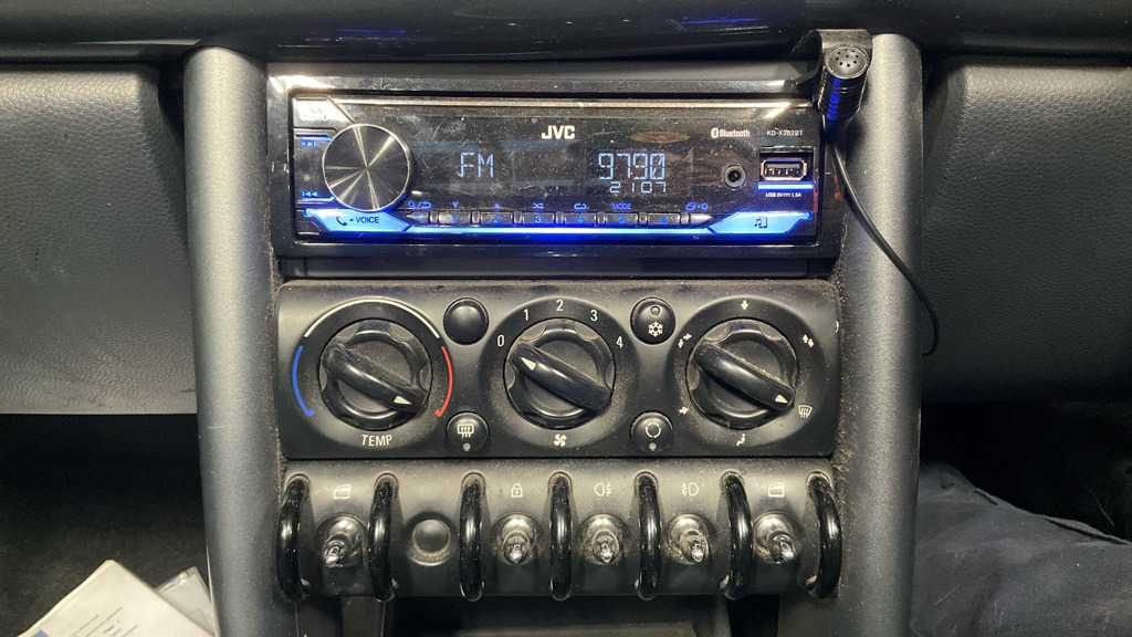 Used MINI Convertible 2005 for sale - 77277693: Photo 12