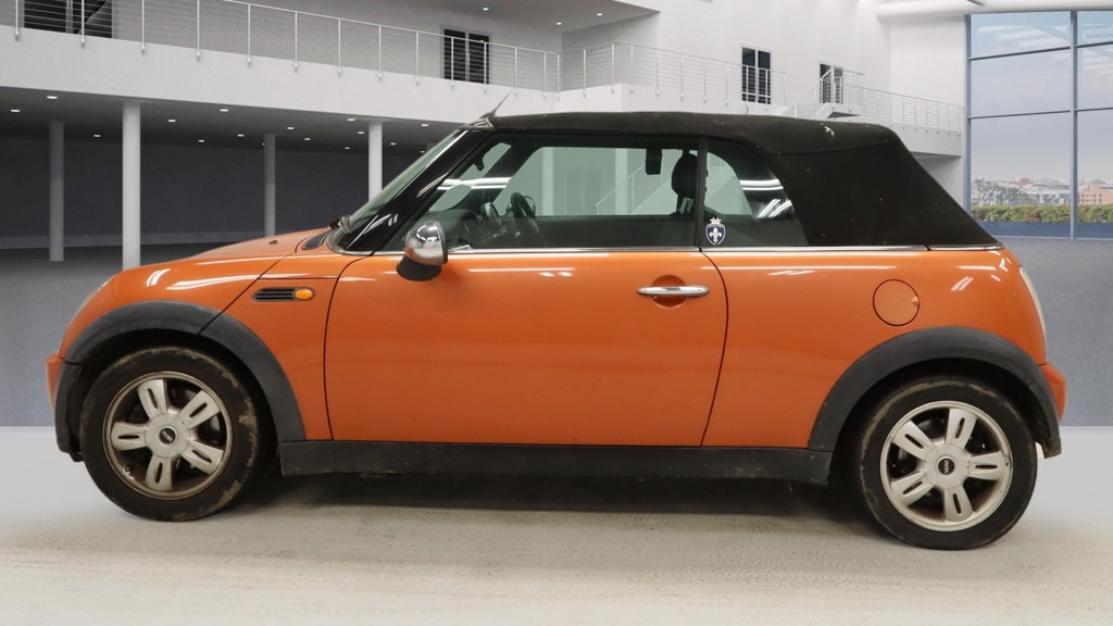 Used MINI Convertible 2005 for sale - 77277693: Photo 7