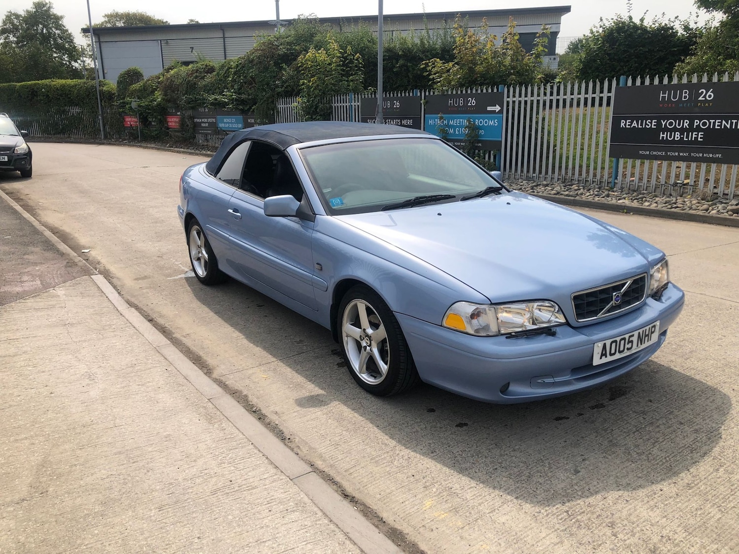 Volvo C70 2005 (05) - 2.0 T 2dr Auto - Image 2