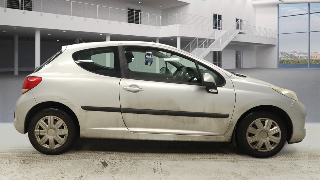 Used Peugeot 207 2010 for sale - 77204995: Photo 3