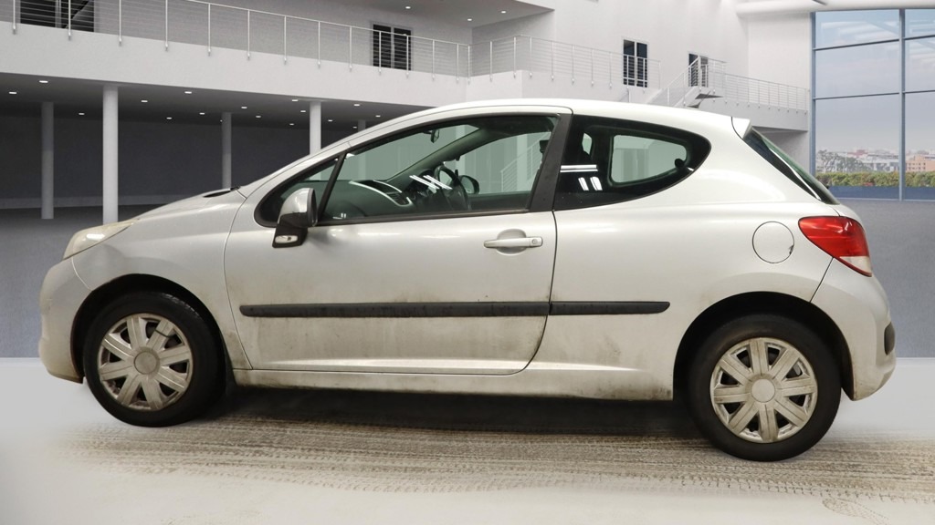 Used Peugeot 207 2010 for sale - 77204995: Photo 6