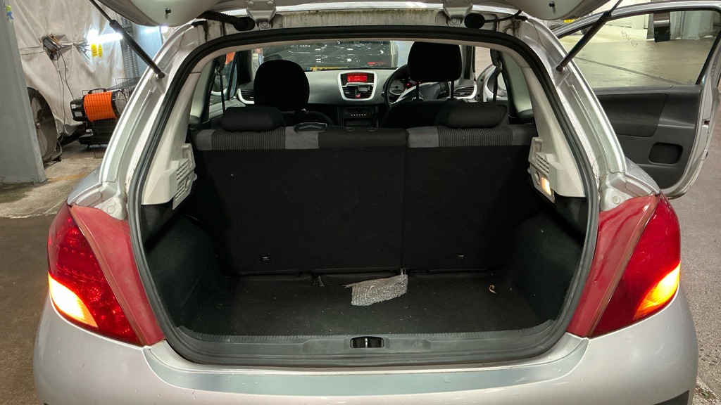 Used Peugeot 207 2010 for sale - 77204995: Photo 9