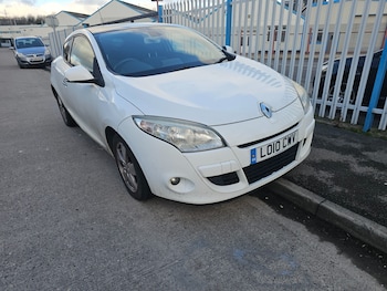 Used Renault Megane 2010 for sale - 77312901: Photo