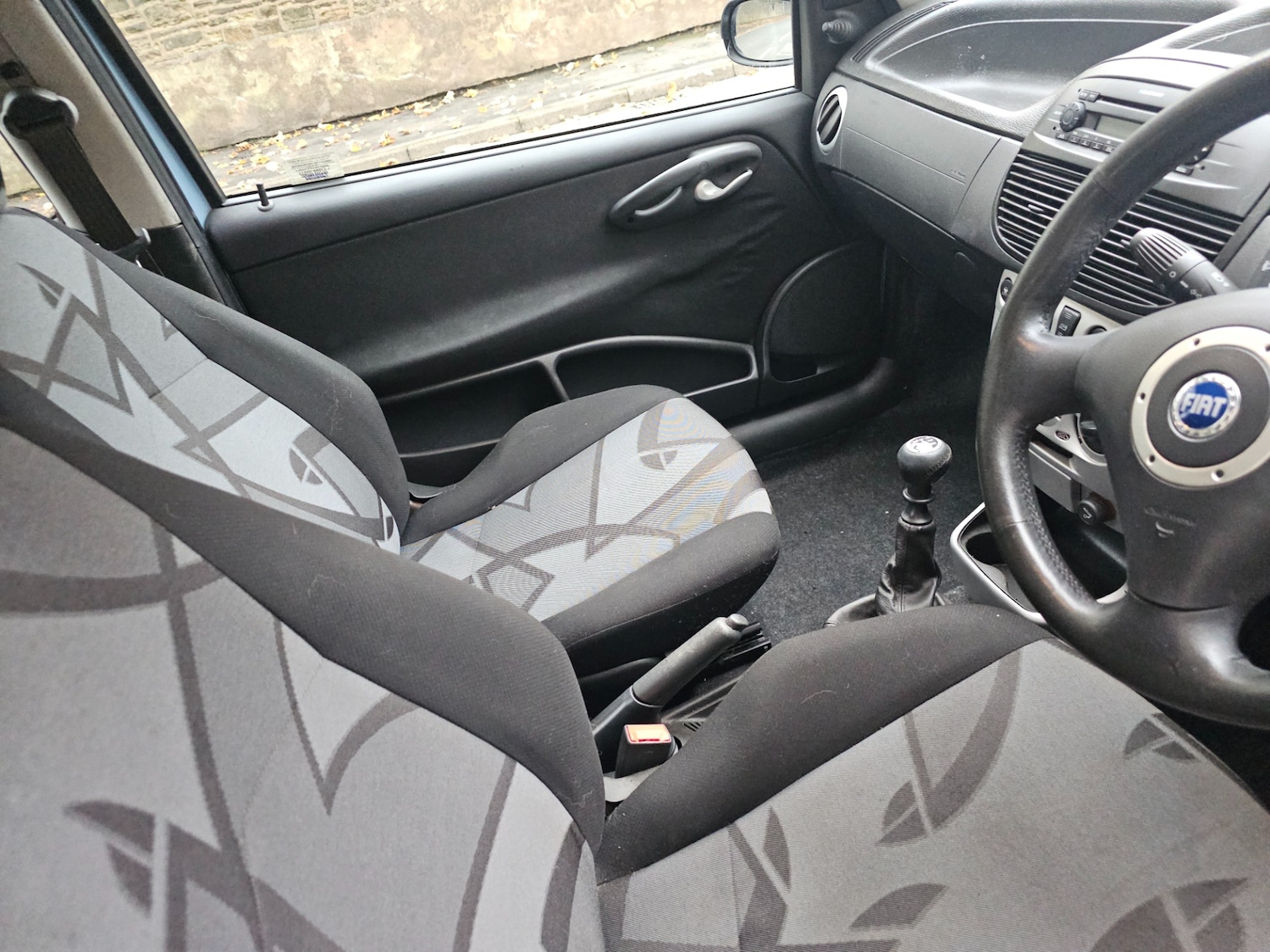 Used Fiat Punto 2004 for sale - 76494123: Photo 7