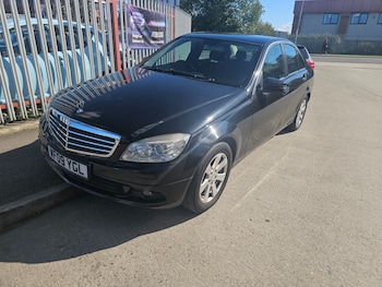 Used Mercedes-Benz C-Class 2009 for sale - 76025127: Photo