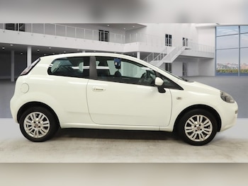 Used Fiat Punto 2012 for sale - 75899676: Photo