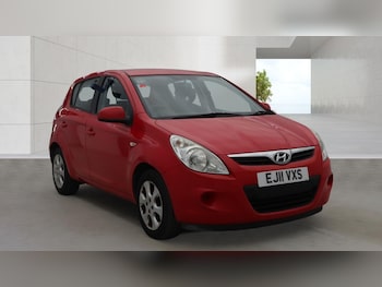 Used Hyundai i20 2011 for sale - 79118018: Photo