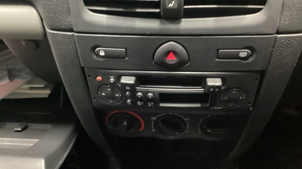 Used Renault Clio 2008 for sale - 77232311: Photo 11