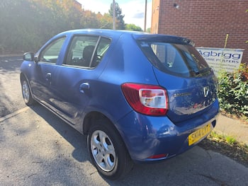 Used Dacia Sandero 2014 for sale - 79873057: Photo