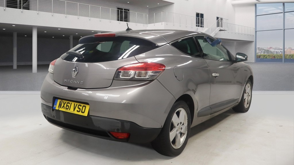 Used Renault Megane 2011 for sale - 76935462: Photo 4