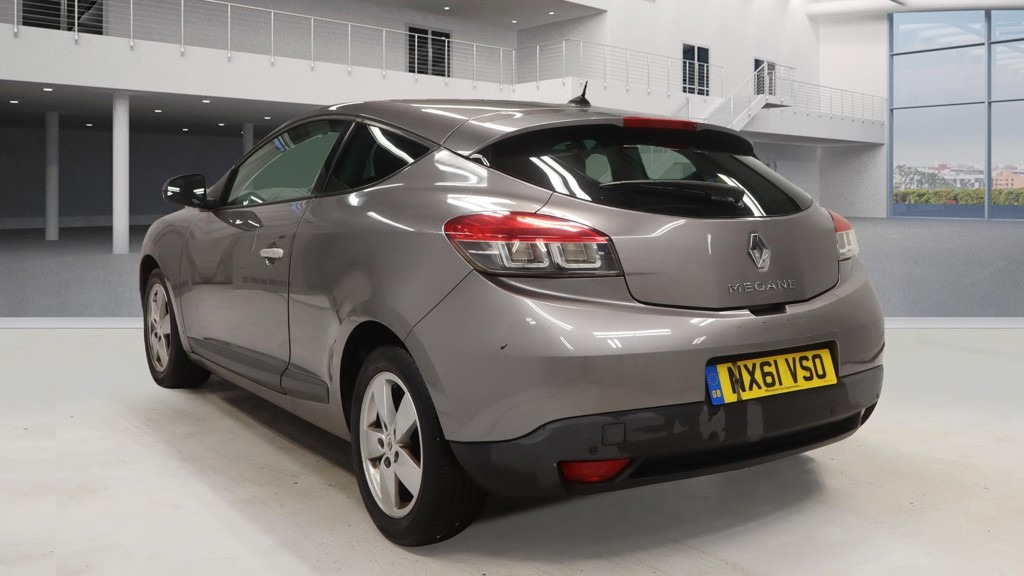 Used Renault Megane 2011 for sale - 76935462: Photo 5