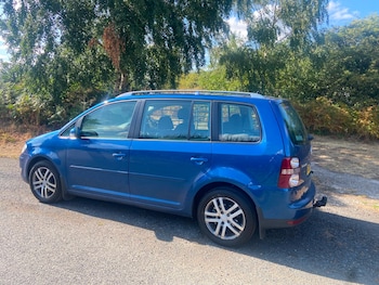 Used Volkswagen Touran 2008 for sale - 79572608: Photo