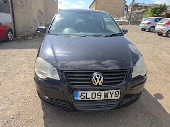 Used Volkswagen Polo 2009 for sale - 79324320: Photo