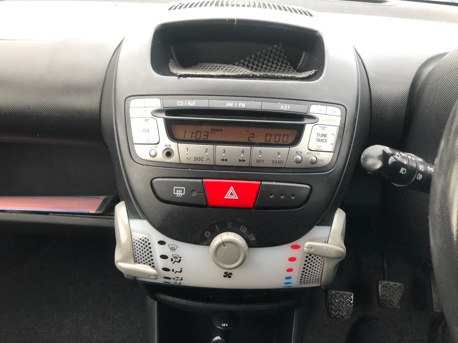 Used Toyota AYGO 2013 for sale - 76407754: Photo 15