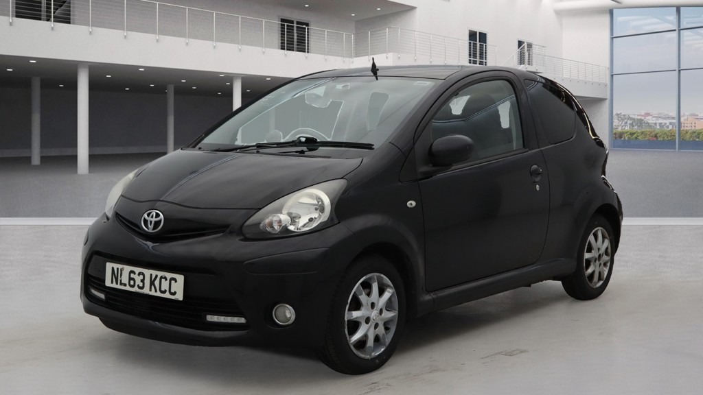 Used Toyota AYGO 2013 for sale - 76407754: Photo 2
