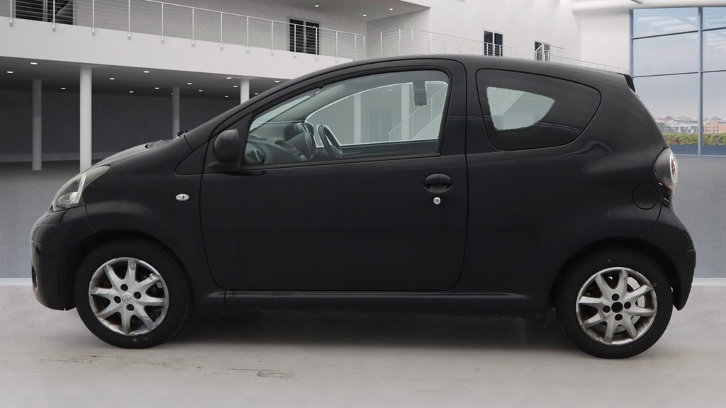 Used Toyota AYGO 2013 for sale - 76407754: Photo 6