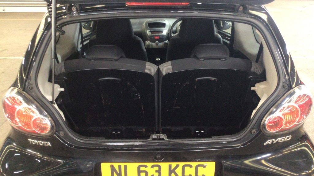 Used Toyota AYGO 2013 for sale - 76407754: Photo 9