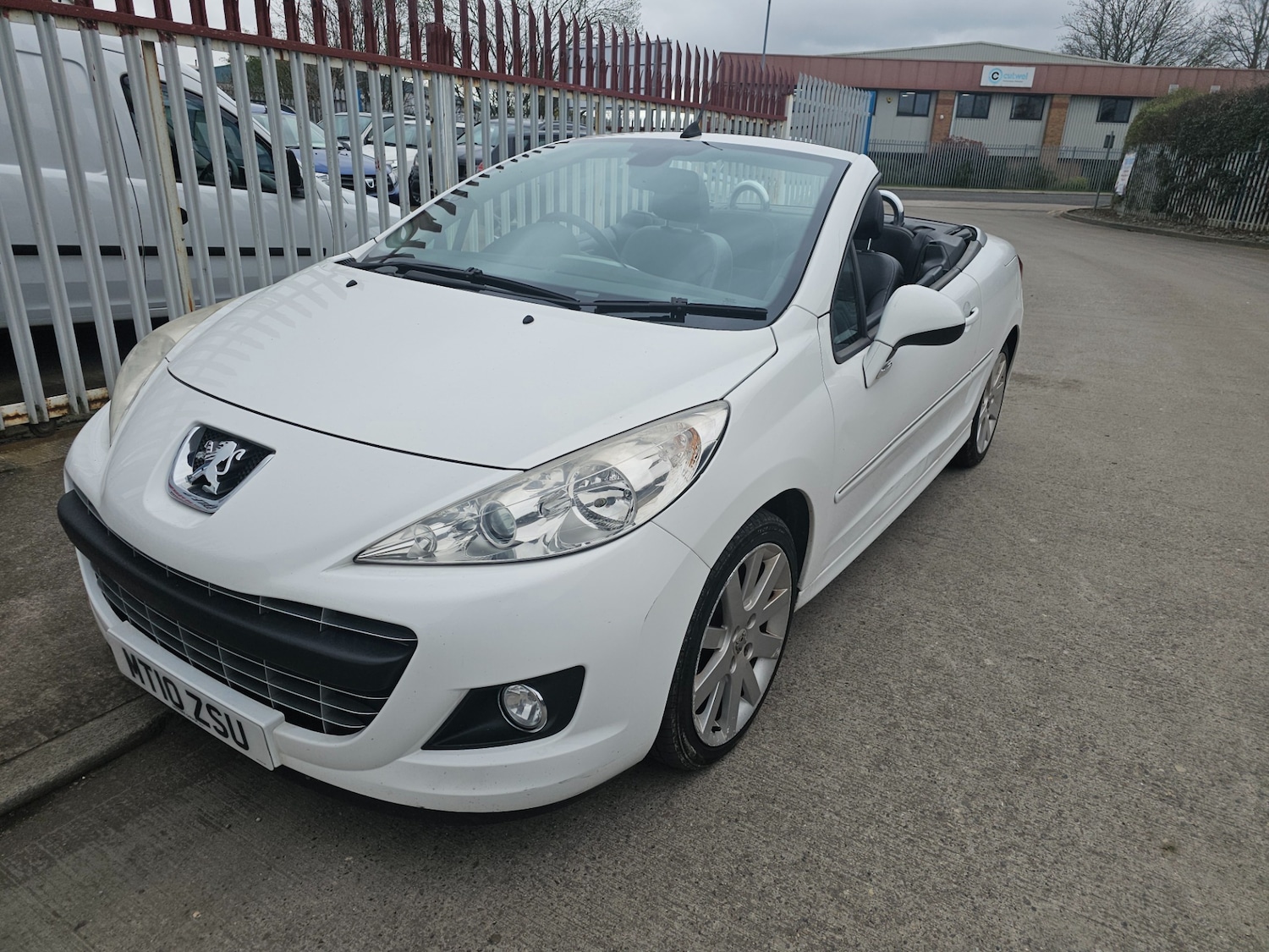 Used Peugeot 207 2010 for sale - 78040578: Photo 3