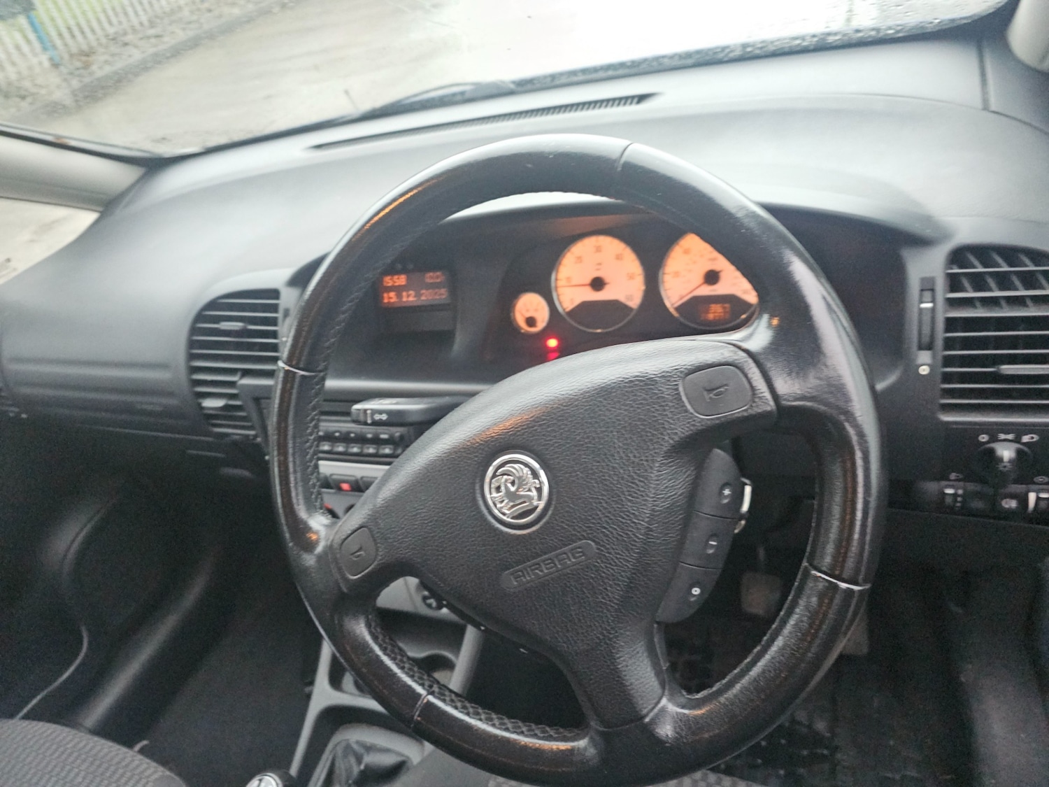 Used Vauxhall Zafira 2004 for sale - 76925326: Photo 8