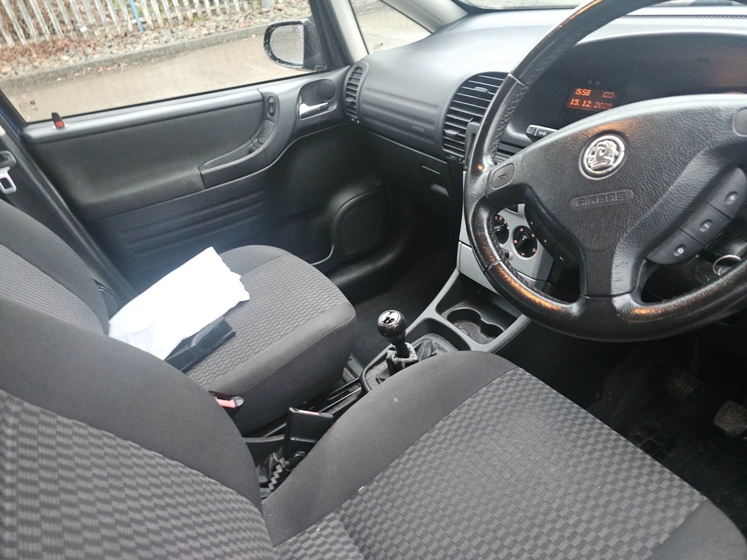 Used Vauxhall Zafira 2004 for sale - 76925326: Photo 9