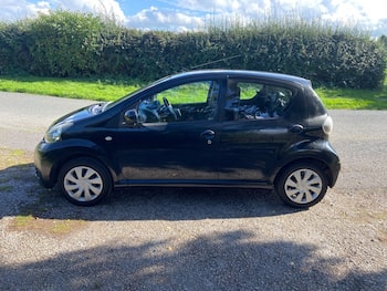 Used Toyota AYGO 2012 for sale - 79855036: Photo