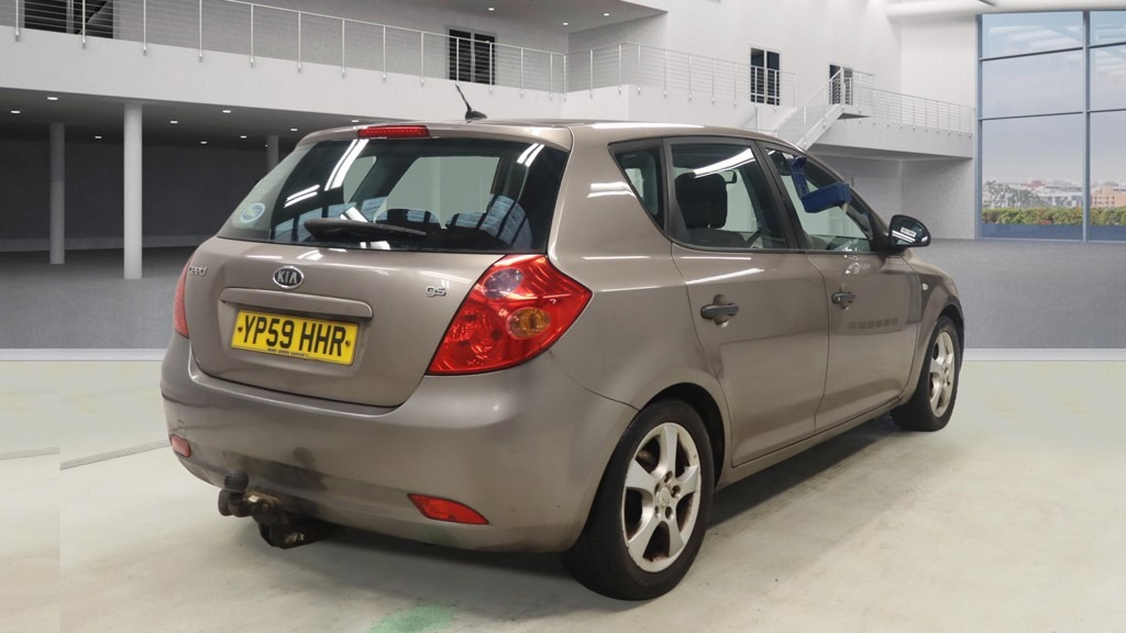 Used Kia Ceed 2009 for sale - 77736246: Photo 4