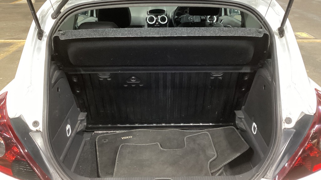 Used Vauxhall Corsa 2013 for sale - 76885077: Photo 9