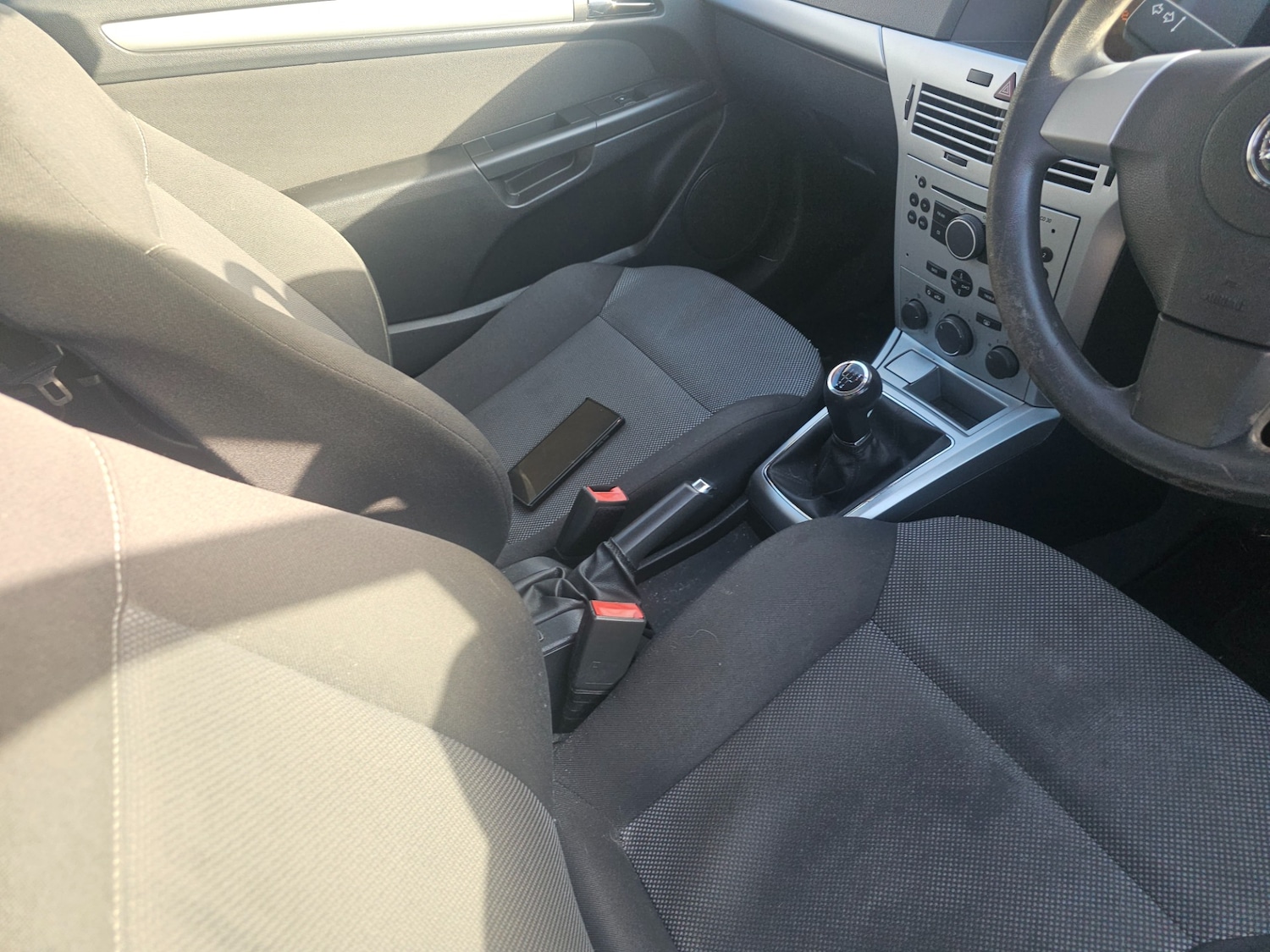 Used Vauxhall Astra 2010 for sale - 77665298: Photo 9