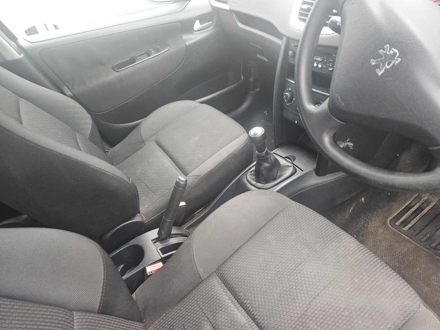 Used Peugeot 207 2009 for sale - 78169126: Photo 10