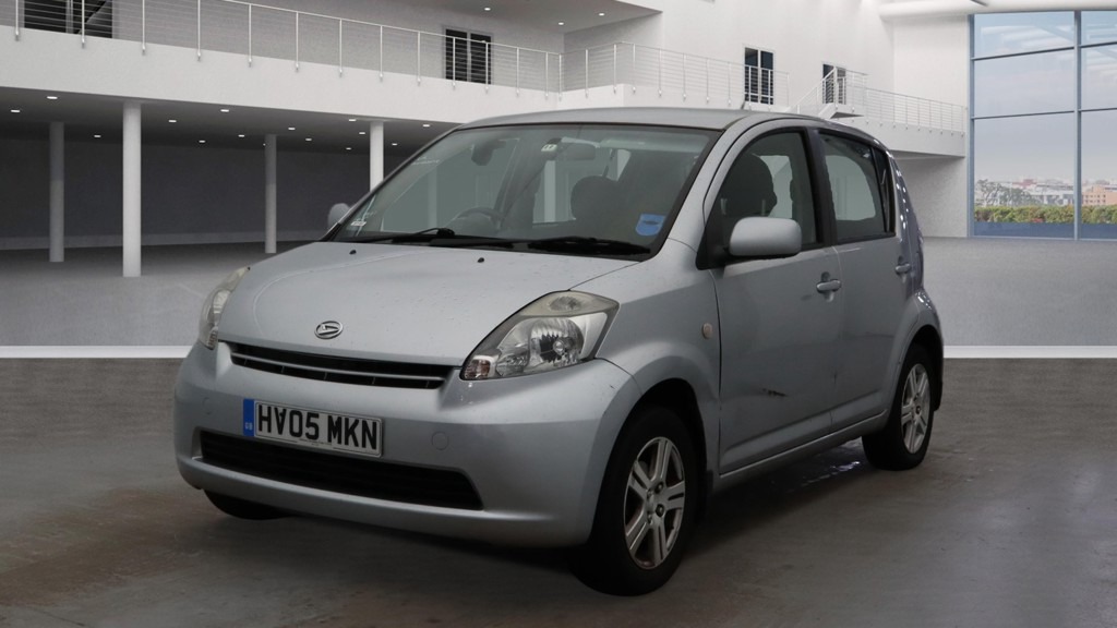 Used Daihatsu Sirion 2005 for sale - 77204989: Photo 2