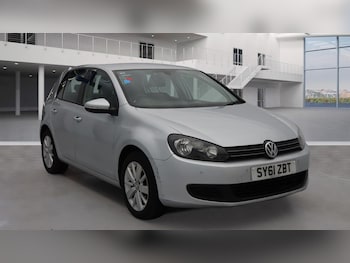 Volkswagen - Golf
