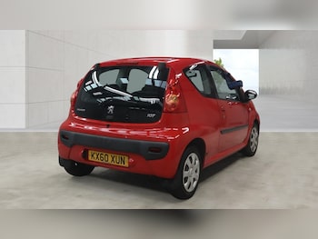 Used Peugeot 107 2010 for sale - 79475200: Photo