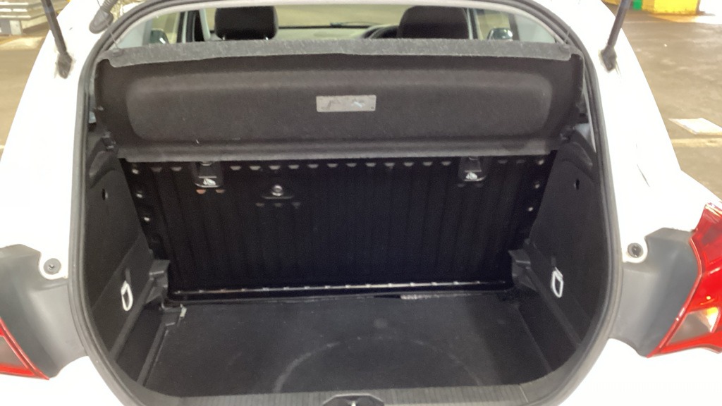 Used Vauxhall Corsa 2015 for sale - 77736187: Photo 9