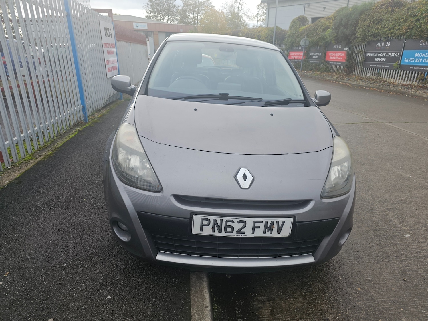 Used Renault Clio 2012 for sale - 76461187: Photo 2