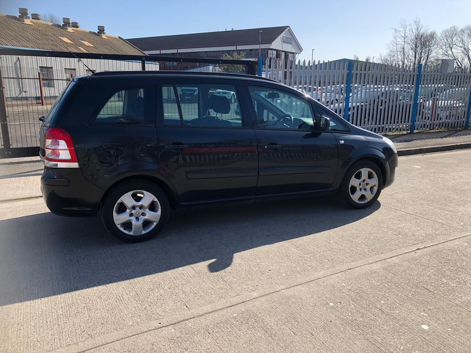 Used Vauxhall Zafira 2013 for sale - 77932088: Photo 4