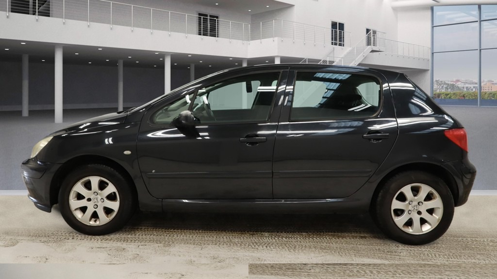 Used Peugeot 307 2003 for sale - 77357492: Photo 6