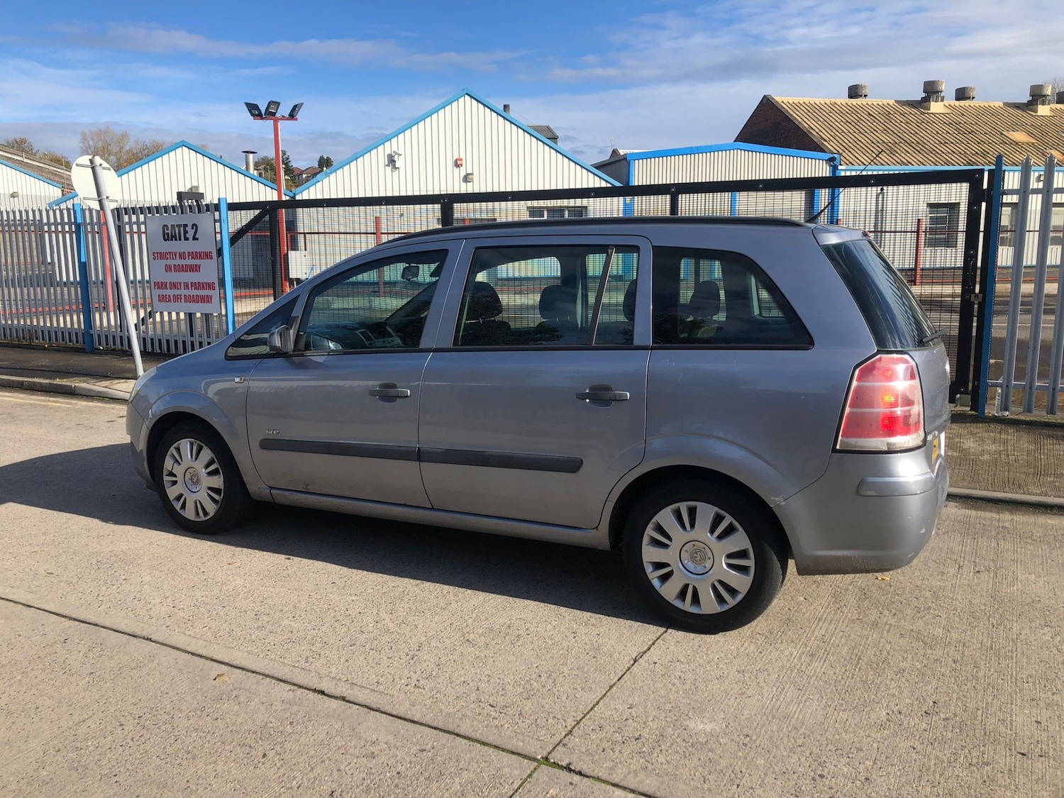 Used Vauxhall Zafira 2009 for sale - 76351437: Photo 4
