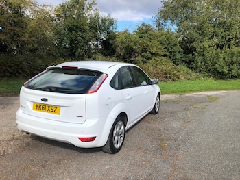 Used Ford Focus 2011 for sale - 76025420: Photo