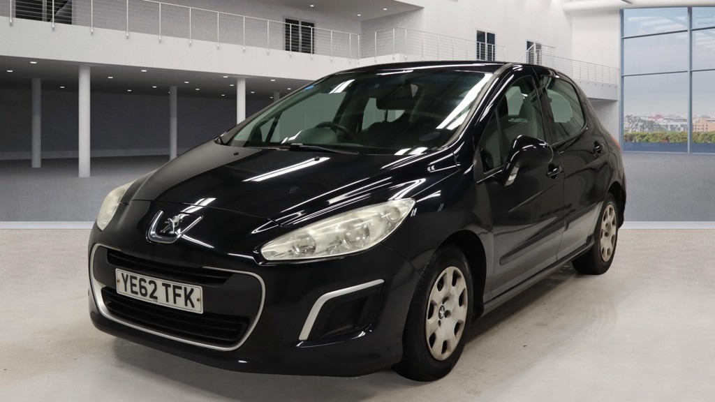 Used Peugeot 308 2013 for sale - 76952207: Photo 2