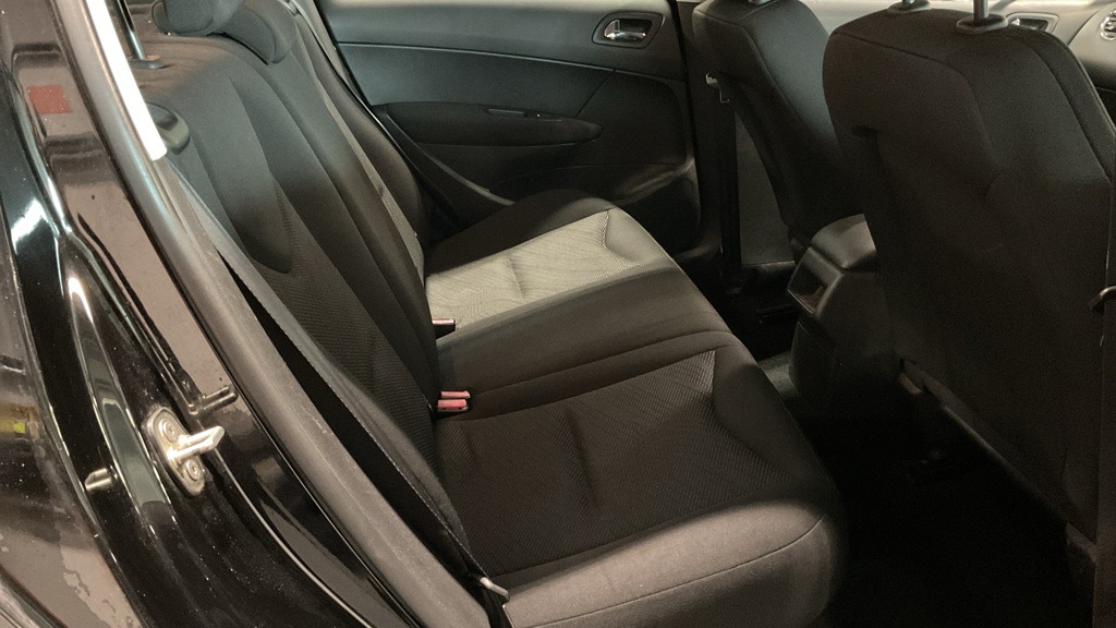 Used Peugeot 308 2013 for sale - 76952207: Photo 8