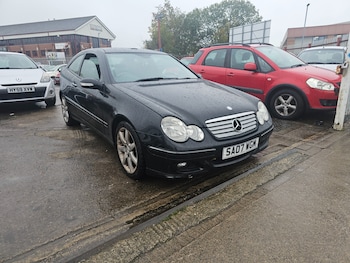 Mercedes-Benz - C Class