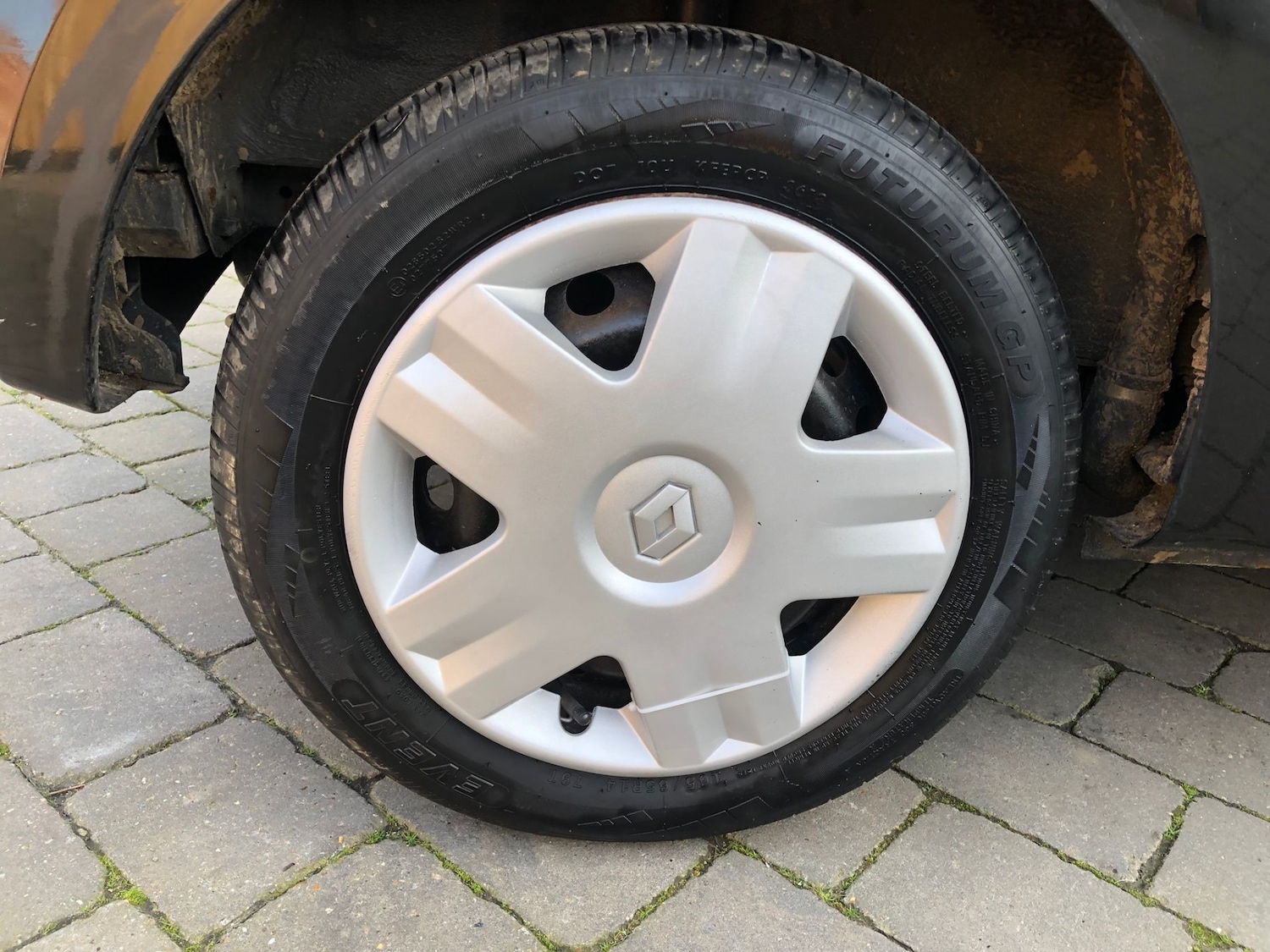 Used Renault Twingo 2010 for sale - 77644060: Photo 12