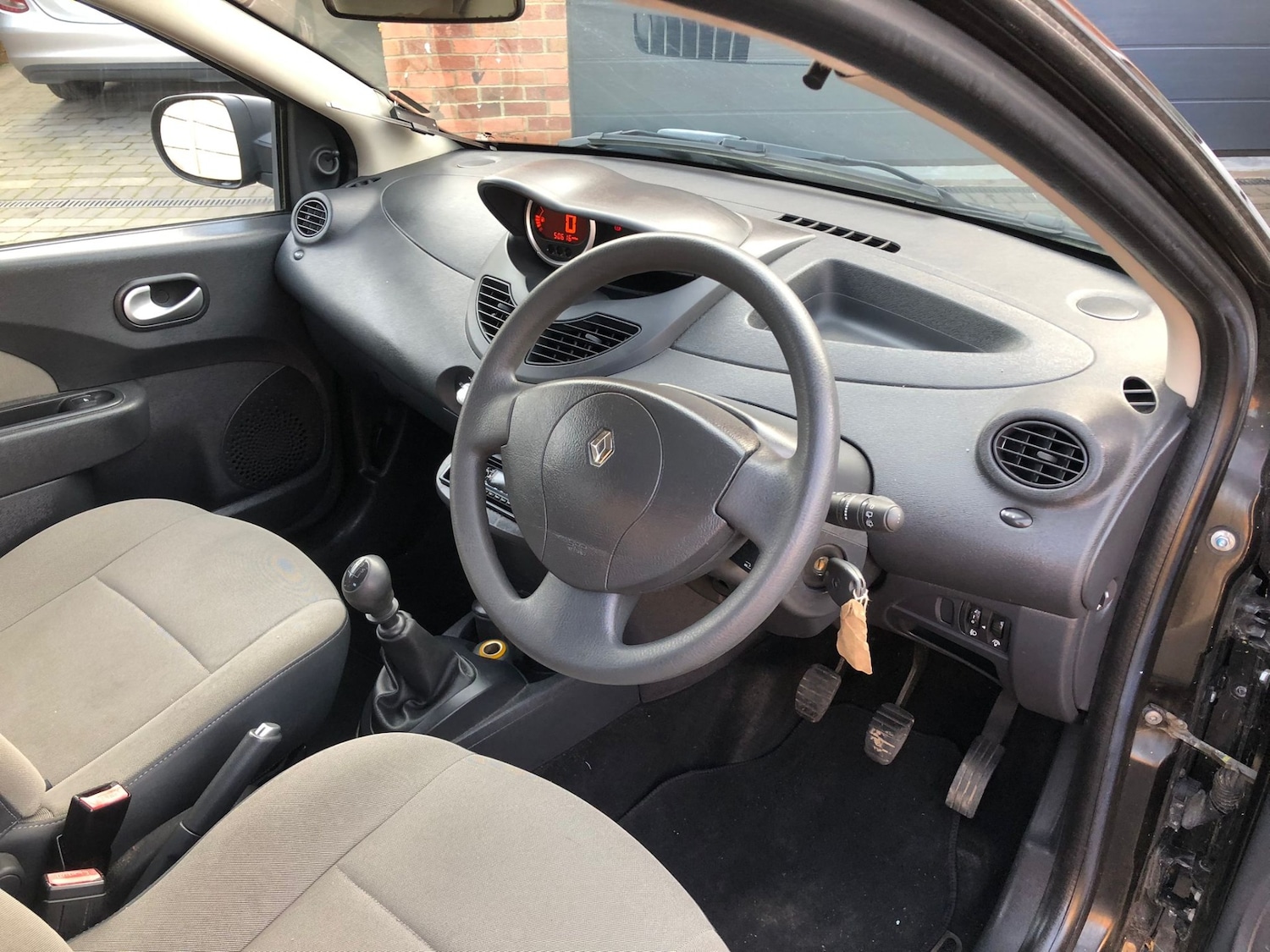 Used Renault Twingo 2010 for sale - 77644060: Photo 13