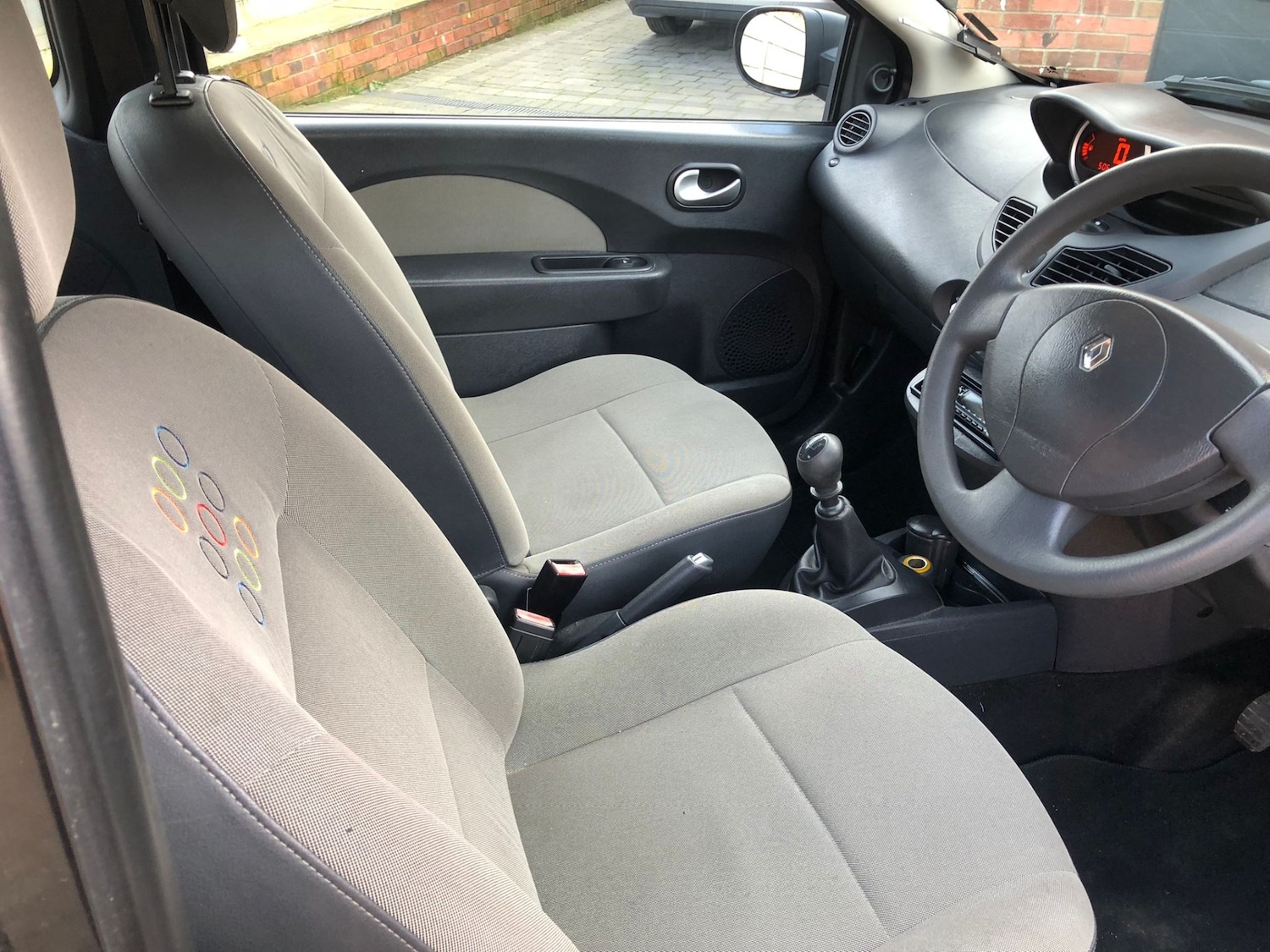 Used Renault Twingo 2010 for sale - 77644060: Photo 14