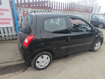 Used Renault Twingo 2010 for sale - 77644060: Photo